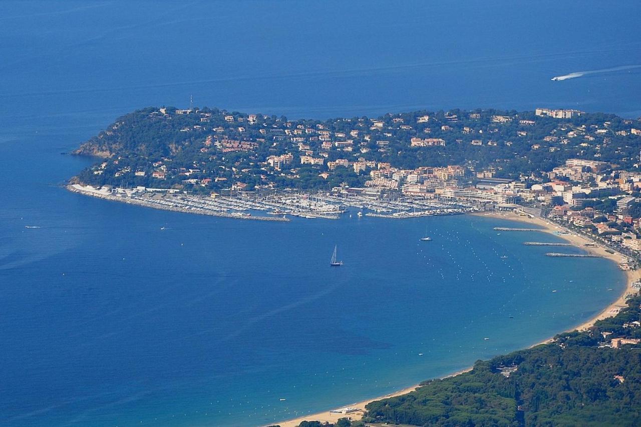 Studio 207-Les pieds dans l’eau à 30m de la plage Cavalaire-sur-Mer Esterno foto